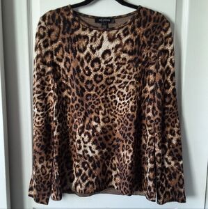 St. John Women's Medium Leopard Sweater Wool Blend Knit Holiday Mature Old Money